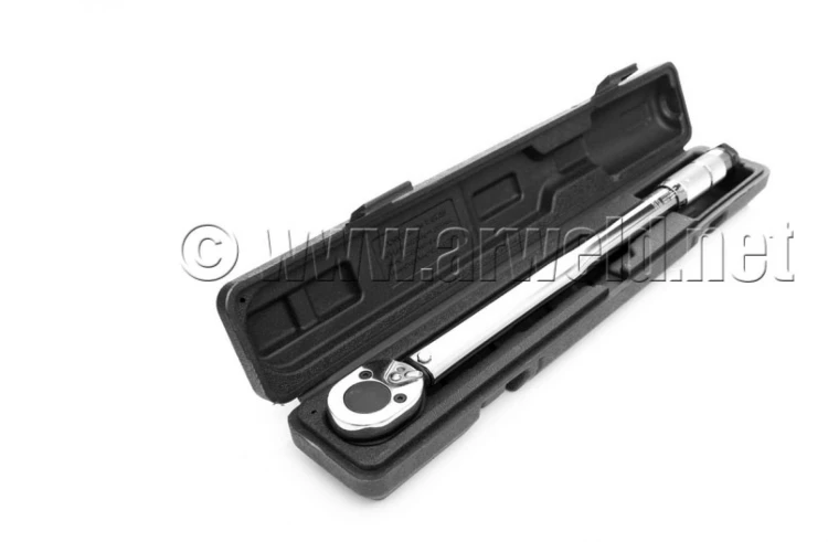 Klucz dynamometryczny 1/2 28-210Nm KD10203